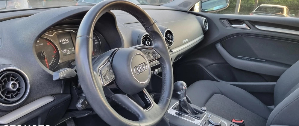 Audi A3 cena 71900 przebieg: 143600, rok produkcji 2018 z Wojkowice małe 211
